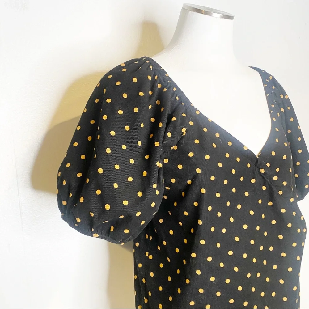 Madewell | NWT Corduroy Puff-Sleeve‎ Wrap Top in Oval Dot NC814 Sz. S